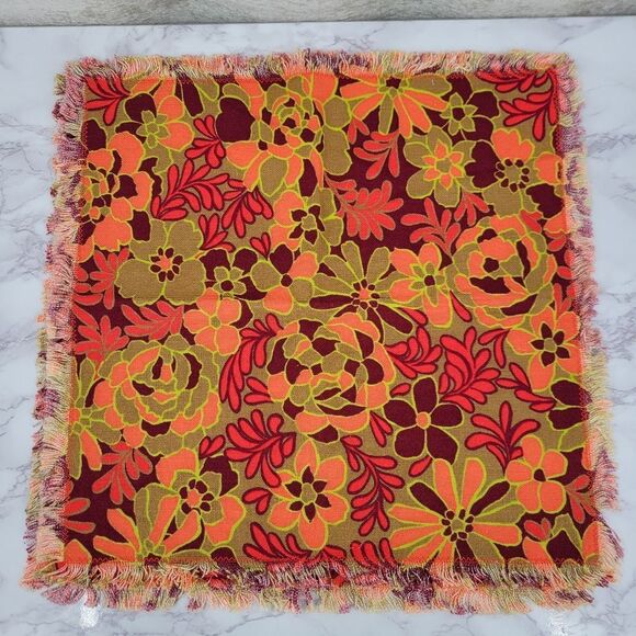 Vintage 60s 70s Floral Orange Red Chartreuse Green Placemats Napkins Fabric - Picture 4 of 9